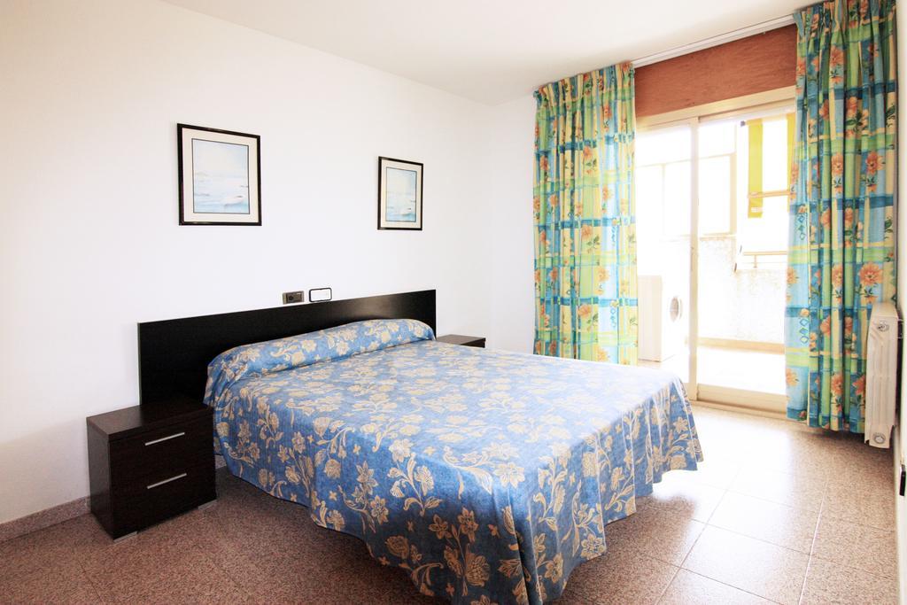 Apartamentos Indasol Salou Extérieur photo